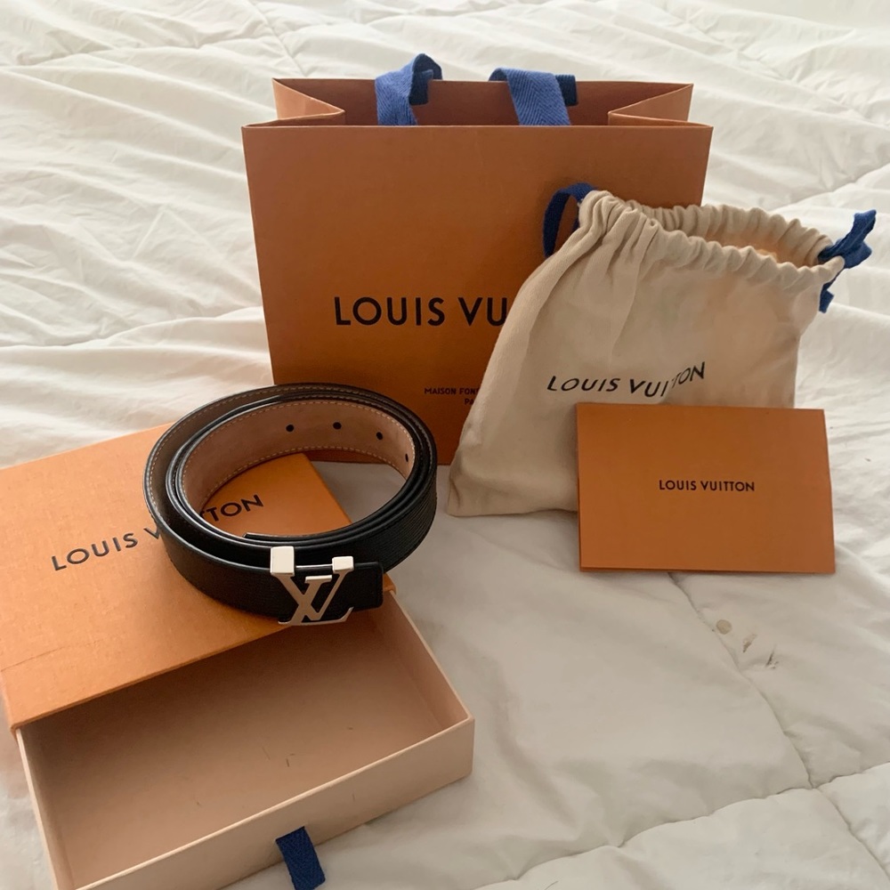 Black Louis Vuitton belt, 40 inches